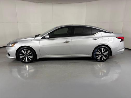 2021 Nissan Altima 2.5 SL