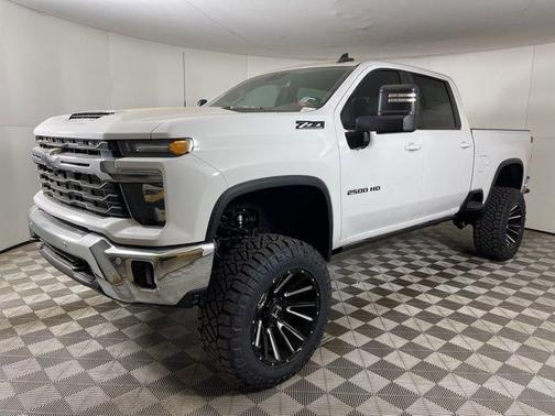 2025 Chevrolet Silverado 2500 LT