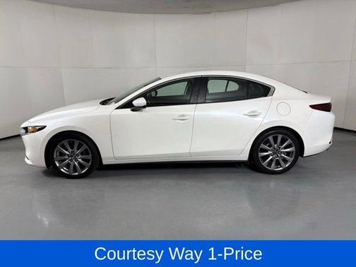 Snowflake White Pearl 2023 Mazda Mazda3 FWD w/Select Package
