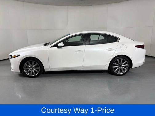 Snowflake White Pearl 2023 Mazda Mazda3 FWD w/Select Package