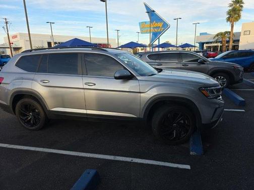 2022 Volkswagen Atlas 2.0T SE w/Technology