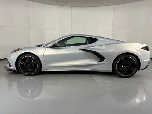 2021 Chevrolet Corvette Stingray w/2LT