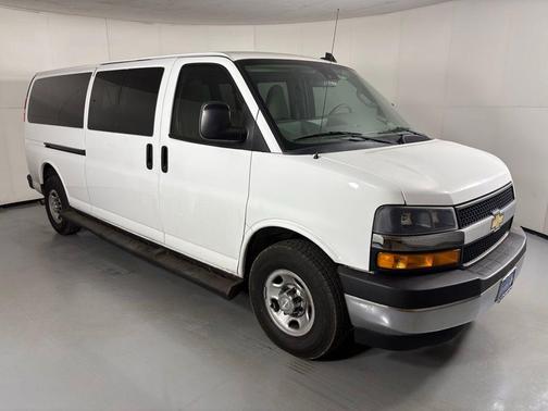 2020 Chevrolet Express 3500 LT