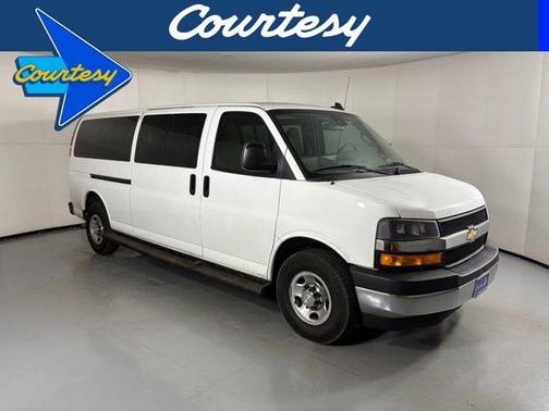 2020 Chevrolet Express 3500 LT
