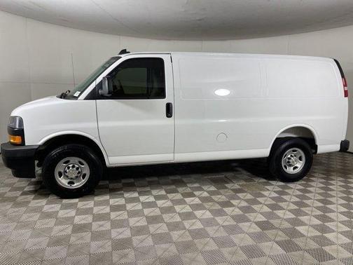 2025 Chevrolet Express 2500 Work Van