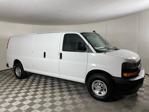 2025 Chevrolet Express 2500 Work Van