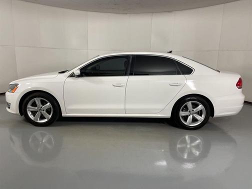 2015 Volkswagen Passat 1.8T Limited Edition