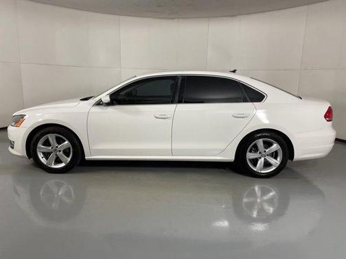 2015 Volkswagen Passat 1.8T Limited Edition