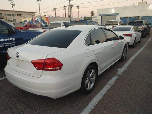 2015 Volkswagen Passat 1.8T Limited Edition