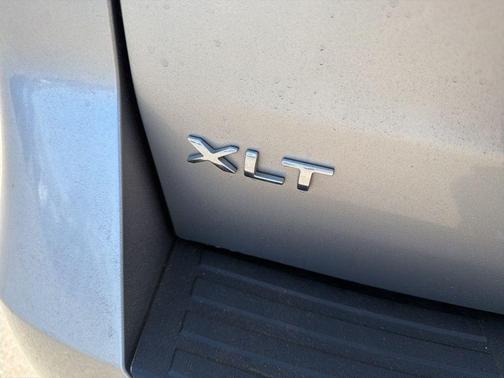 Iconic Silver Metallic 2024 Ford Expedition Max XLT