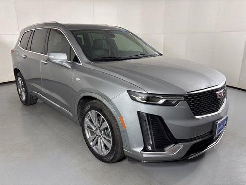 2025 Cadillac XT6 Premium Luxury FWD