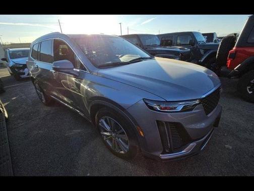 2025 Cadillac XT6 Premium Luxury FWD