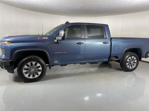 2026 Chevrolet Silverado 2500 Custom