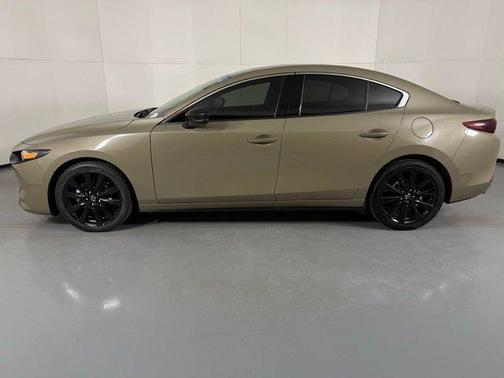 2024 Mazda Mazda3 2.5 Carbon Turbo