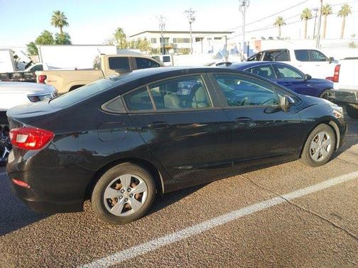 2018 Chevrolet Cruze LS