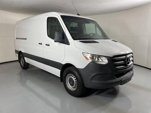2022 Mercedes-Benz Sprinter 1500 Standard Roof