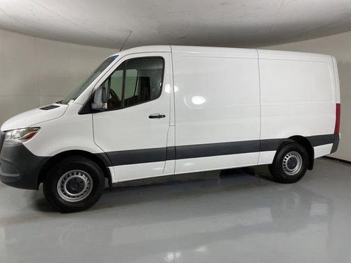 2022 Mercedes-Benz Sprinter 1500 Standard Roof