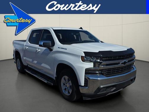 Summit White 2021 Chevrolet Silverado 1500 LT