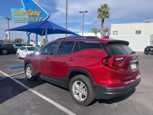 2024 GMC Terrain SLE