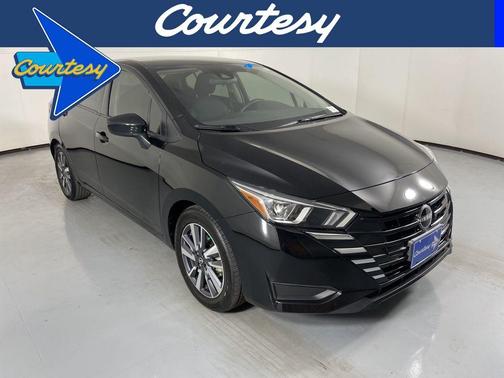 2023 Nissan Versa 1.6 SV