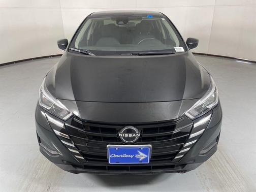 2023 Nissan Versa 1.6 SV