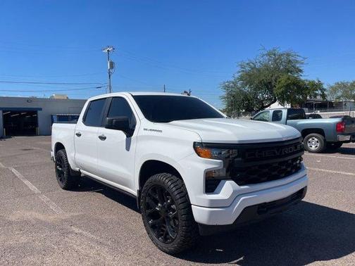 2024 Chevrolet Silverado 1500 Custom
