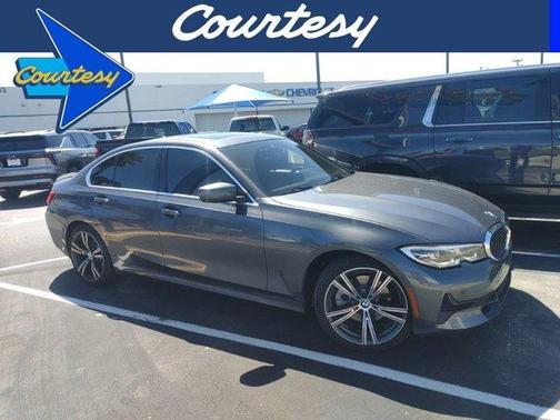 2019 BMW 330 i xDrive