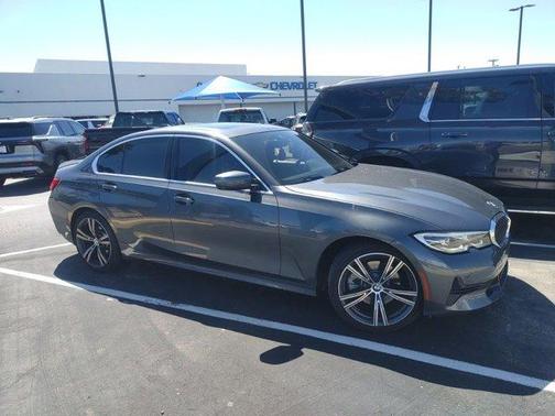 2019 BMW 330 i xDrive