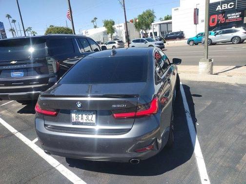 2019 BMW 330 i xDrive