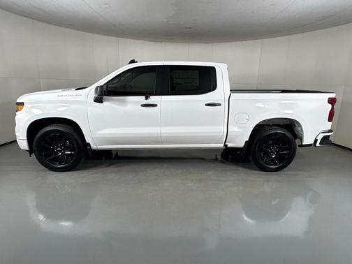 Summit White 2026 Chevrolet Silverado 1500 Custom