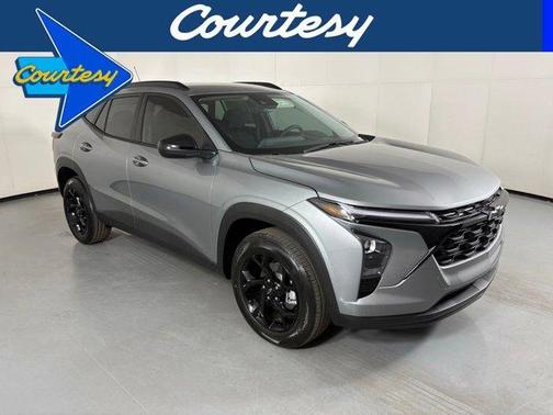 Sterling Gray Metallic 2026 Chevrolet Trax LT