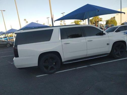 2017 GMC Yukon XL SLT