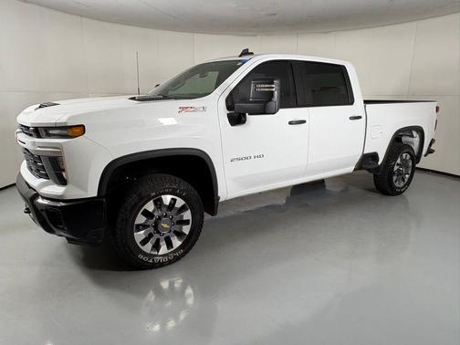 2024 Chevrolet Silverado 2500 Custom