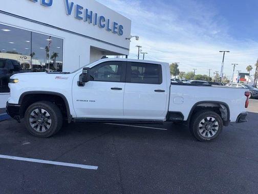 2024 Chevrolet Silverado 2500 Custom