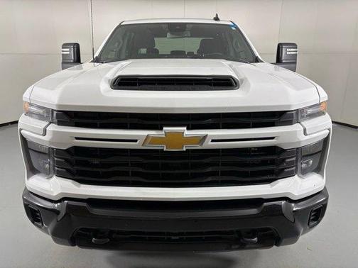 2024 Chevrolet Silverado 2500 Custom