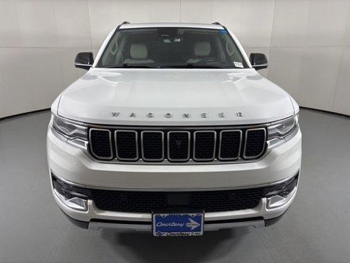 Bright White Clearcoat 2024 Jeep Wagoneer Series III