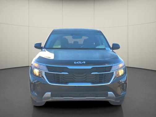 2025 Kia Seltos LX