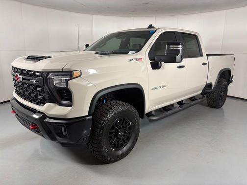 2026 Chevrolet Silverado 2500 ZR2