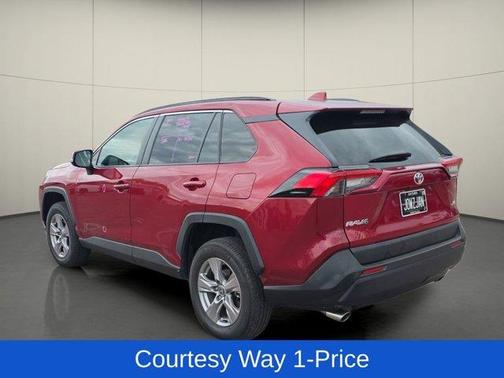 Pearl 2025 Toyota RAV4 XLE