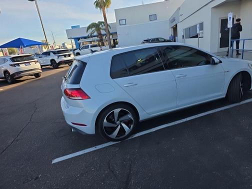 2020 Volkswagen Golf GTI 2.0T SE