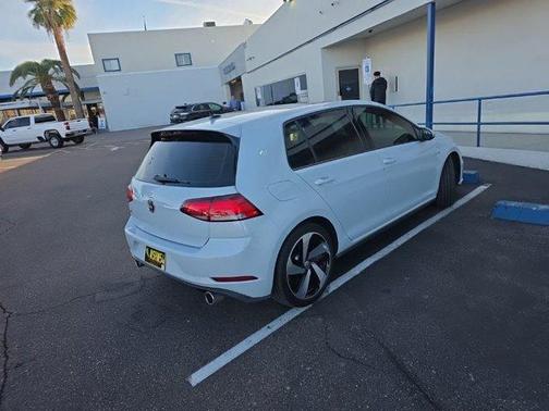 2020 Volkswagen Golf GTI 2.0T SE