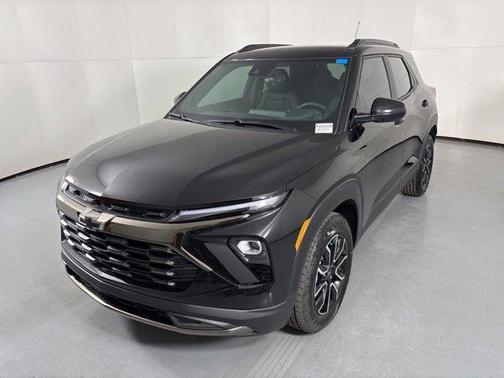 Mosaic Black Metallic 2026 Chevrolet Trailblazer ACTIV