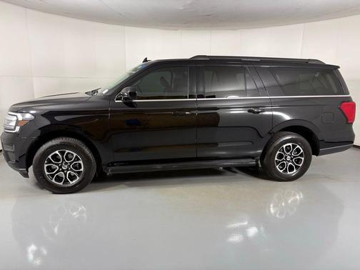 2022 Ford Expedition Max XLT
