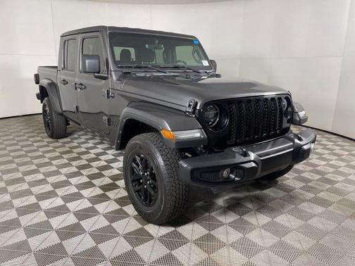 2022 Jeep Gladiator Sport