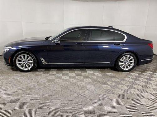 2018 BMW 750 i xDrive