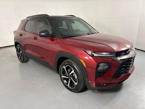 Crimson Metallic 2023 Chevrolet Trailblazer RS