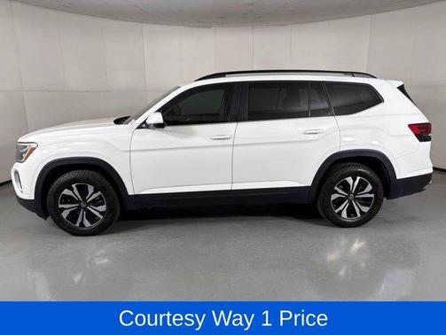 Pure White 2025 Volkswagen Atlas 2.0T SE