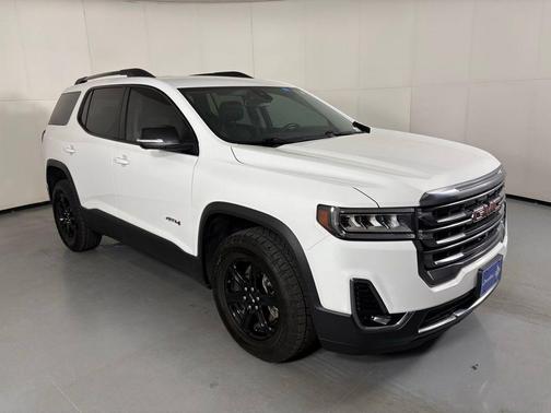 Summit White 2023 GMC Acadia AT4