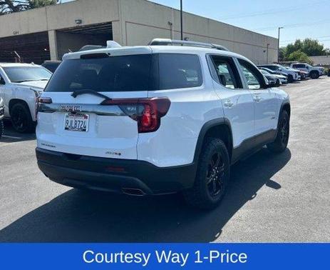 Summit White 2023 GMC Acadia AT4