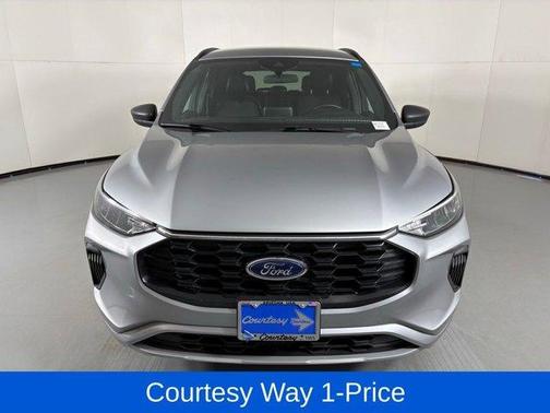 Silver Metallic 2024 Ford Escape ST-Line